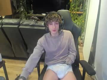 Bashful4200 Chaturbate stream image from February 26, 2026