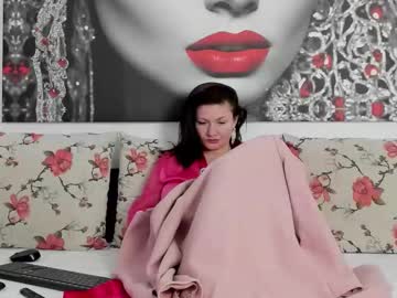 Illegalbeauty87 Chaturbate stream image from February 26, 2026