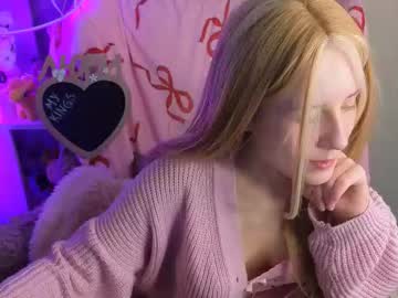 Sarakaell Chaturbate stream image from February 26, 2026