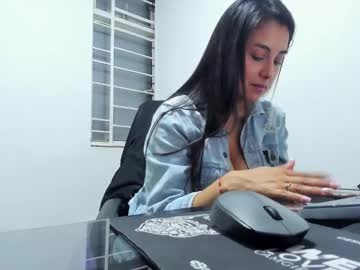 Aylennferreira Chaturbate stream image from February 26, 2026