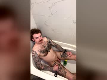 Austinchutess Chaturbate stream image from February 26, 2026
