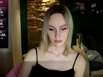 Bella_Villen Chaturbate stream image from February 26, 2026