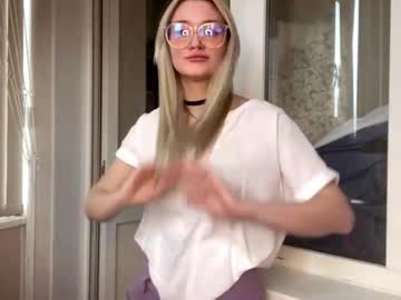 Mariellesockwell Chaturbate stream image from February 26, 2026