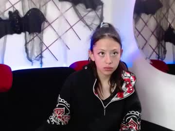 Chloesweetsin Chaturbate stream image from February 26, 2026