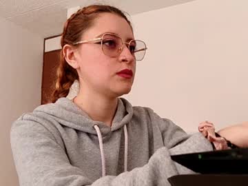 Julie_Autmn_ Chaturbate stream image from February 26, 2026