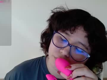 Yuimoon_ Chaturbate stream image from February 26, 2026