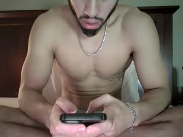 Sheyrey44 Chaturbate stream image from February 26, 2026