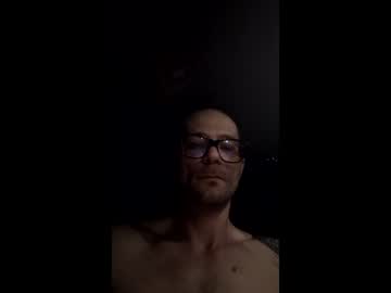 Damian87hull Chaturbate stream image from February 27, 2026