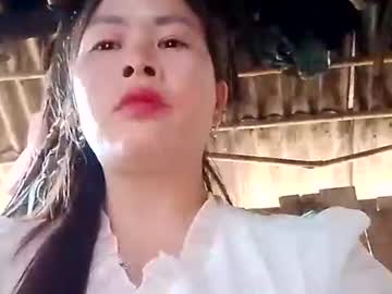 Xuxulove00 Chaturbate stream image from February 27, 2026