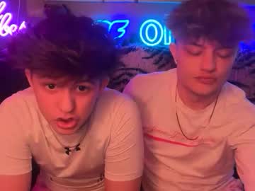 Eastinwestin Chaturbate stream image from February 27, 2026