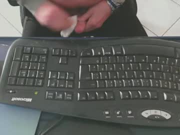 Karll122 Chaturbate stream image from February 27, 2026