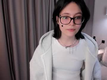 Chrisybarker Chaturbate stream image from February 27, 2026