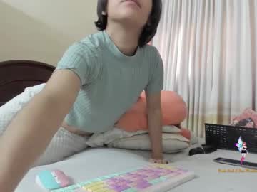 Minefoxy2 Chaturbate stream image from February 27, 2026