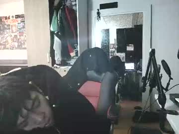 Hardvinciisextoy Chaturbate stream image from February 27, 2026