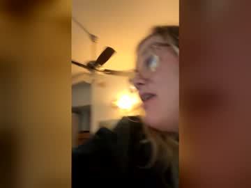 Wall2wall0 Chaturbate stream image from February 27, 2026