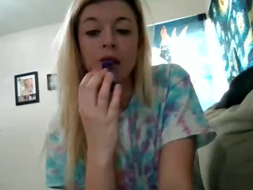 Mizzymay10101 Chaturbate stream image from February 27, 2026