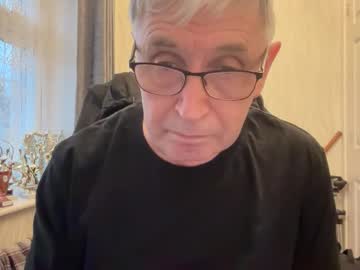 Smallsi Chaturbate stream image from February 27, 2026