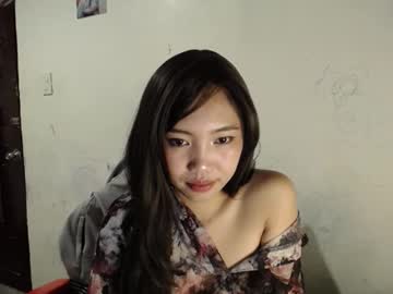 _Ellevivien Chaturbate stream image from February 27, 2026