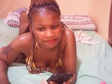 Queen_Winter Chaturbate stream image from February 27, 2026