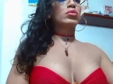 Rosebigtitsts Chaturbate stream image from February 27, 2026