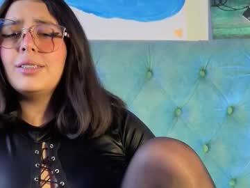 Paola_Lyon Chaturbate stream image from February 27, 2026