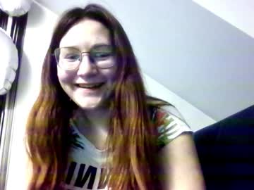 Miahotdream Chaturbate stream image from February 27, 2026
