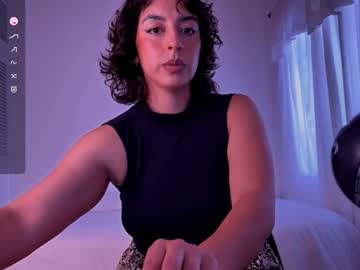 Victoriaamelie Chaturbate stream image from February 27, 2026