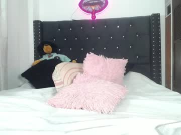Aprilhotty Chaturbate stream image from February 27, 2026