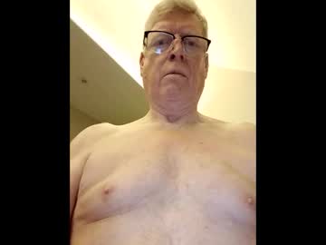Panda320 Chaturbate stream image from February 27, 2026