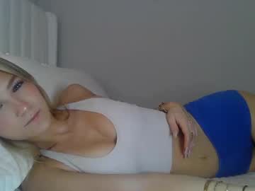 Emmabrooksxo Chaturbate stream image from February 28, 2026