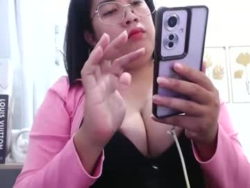 Travelergirl Chaturbate stream image from February 28, 2026