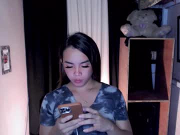 Uxie_Mew Chaturbate stream image from February 28, 2026