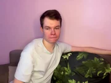Julielourens Chaturbate stream image from February 28, 2026