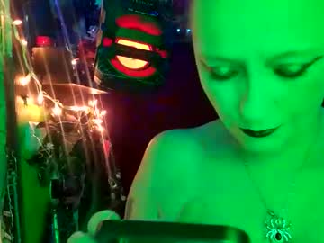 Xxxqueenmandydickenz Chaturbate stream image from February 28, 2026