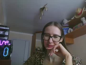 Feraliss Chaturbate stream image from February 28, 2026