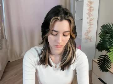 Ingachaudoin Chaturbate stream image from February 28, 2026