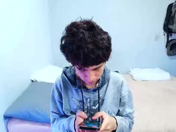 Mr_Erik_Grey Chaturbate stream image from February 28, 2026
