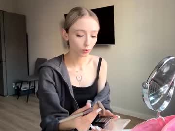 Seasonhamiss Chaturbate stream image from February 28, 2026