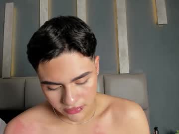 Joeymiills Chaturbate stream image from February 28, 2026