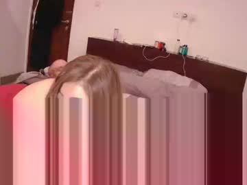 Lucycurvyasian Chaturbate stream image from February 28, 2026