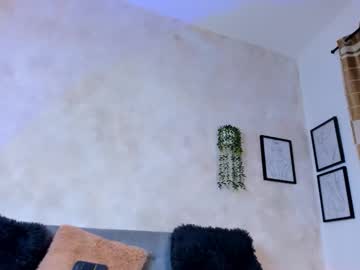Chantall_Smith Chaturbate stream image from February 28, 2026