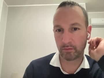 Peppinslosqualo Chaturbate stream image from March 01, 2026