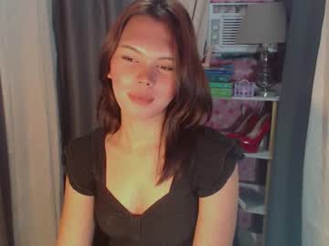 Yourlovekylie Chaturbate stream image from March 01, 2026