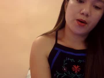 Yummyclaya Chaturbate stream image from March 01, 2026