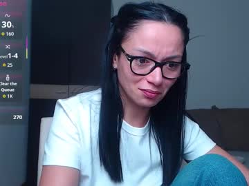 Serenesophi Chaturbate stream image from March 01, 2026