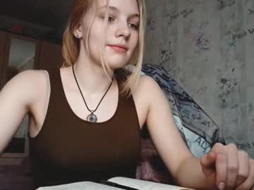 Maddiecager Chaturbate stream image from March 01, 2026