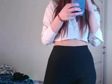 Juliebeshears Chaturbate stream image from March 01, 2026