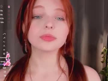Crystalrossy Chaturbate stream image from March 01, 2026