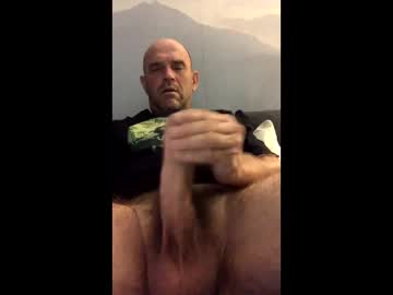 Sharingiscaringinwa Chaturbate stream image from March 01, 2026