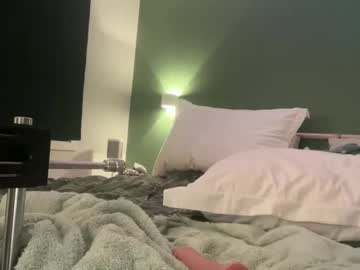 Iaimtopleaseyousexypeople Chaturbate stream image from March 01, 2026